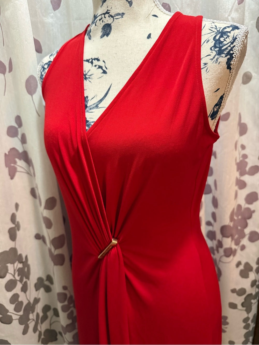 Sleeveless Red Twist-Front Dress-Michael Michael Kors (small) NWT